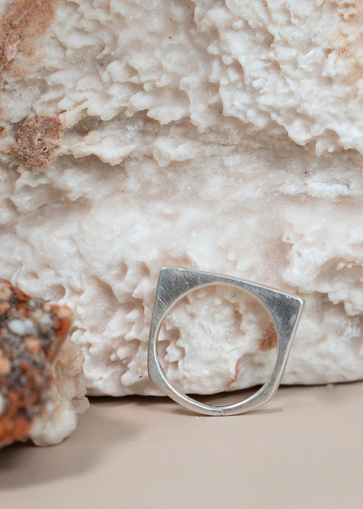 Corner Ring