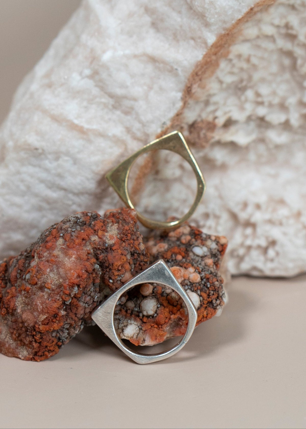 Corner Ring