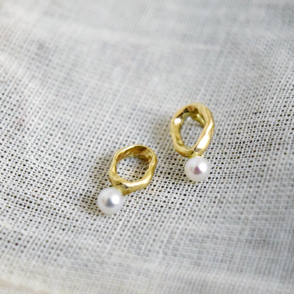 Yellow Gold and Pearl Dia Stud Earrings