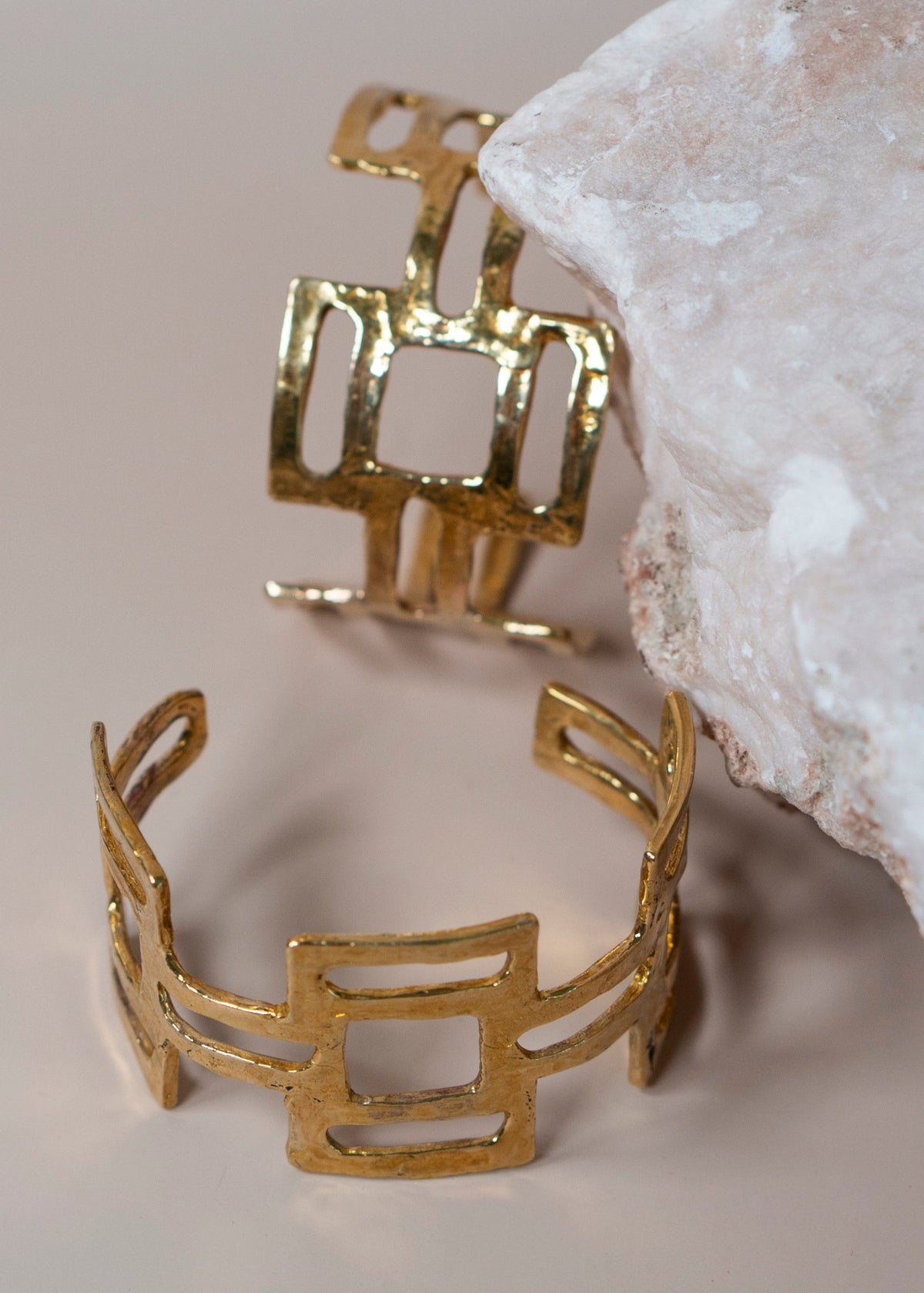 Salus Cuff