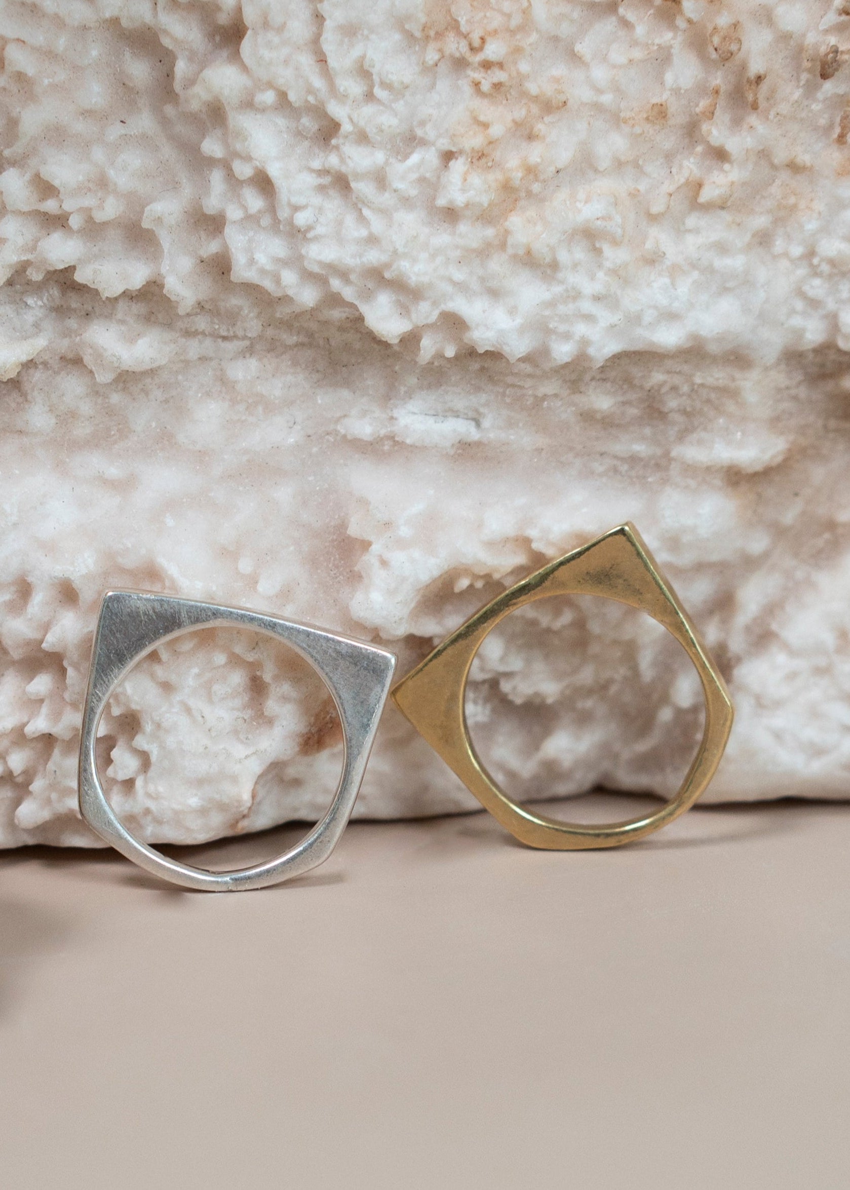 Corner Ring